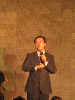 2011年度中國(guó)優(yōu)秀陶瓷經(jīng)銷商頒獎(jiǎng)典禮，大將軍載譽(yù)而歸！
(圖1)