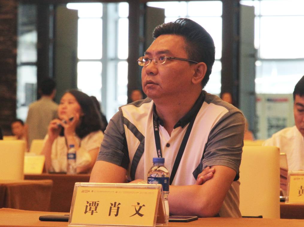 設(shè)計(jì)驅(qū)動(dòng) 品牌升級(jí)丨大將軍陶瓷攜手海峽兩岸四地室內(nèi)設(shè)計(jì)大賽 為設(shè)計(jì)發(fā)聲！
(圖2)