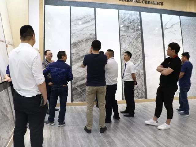 趨勢(shì)至上·贏領(lǐng)未來(lái)丨將軍企業(yè)《設(shè)想未來(lái)》發(fā)布會(huì)圓滿成功！
(圖14)