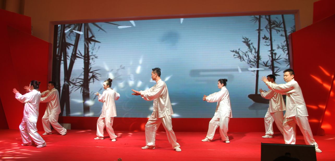 順勢(shì)突圍·破局騰飛丨大將軍陶瓷2018經(jīng)銷商年會(huì)暨總部開業(yè)盛典成功舉辦！
(圖35)
