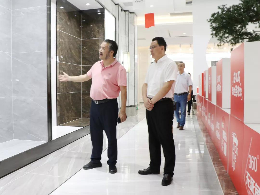 頭條丨衡陽政府考察團再度走進將軍企業(yè)，共商發(fā)展未來！
(圖5)